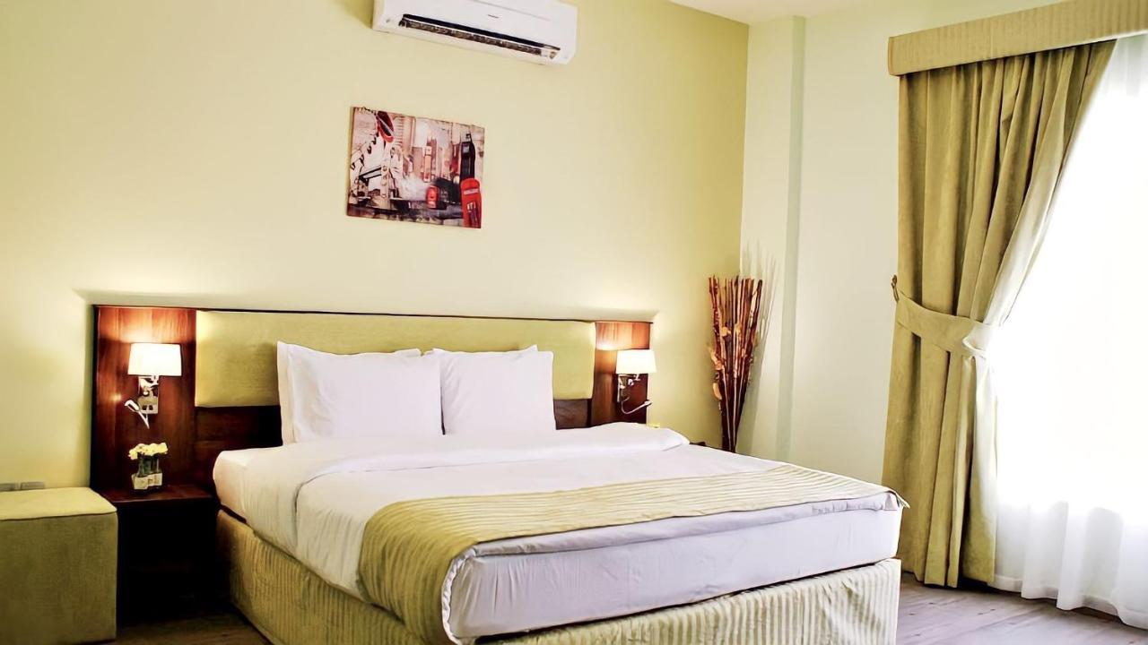 One-Bedroom Suite