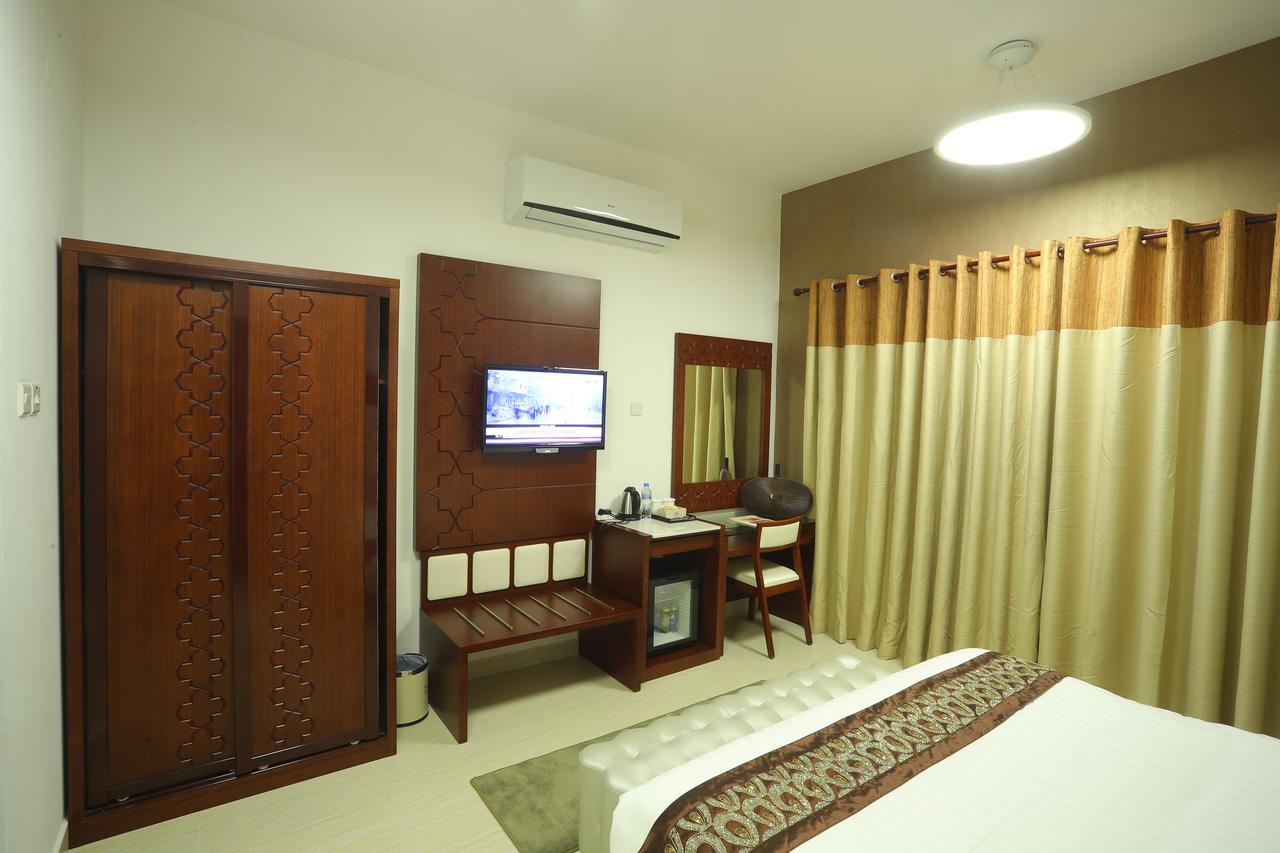 Deluxe Zimmer (2 Erwachsene & 1 Kind)