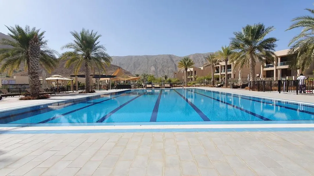 One 2Bhk Elegant Apartment In Muscat Bay 03-1