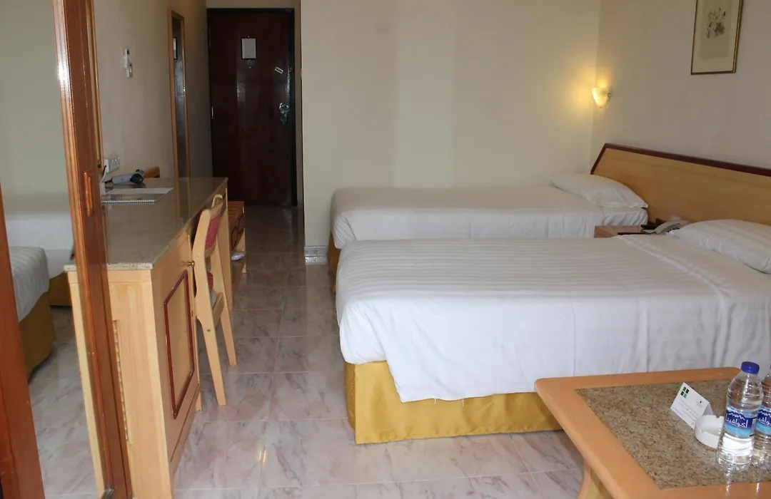 Resort Sur Beach Holiday-1
