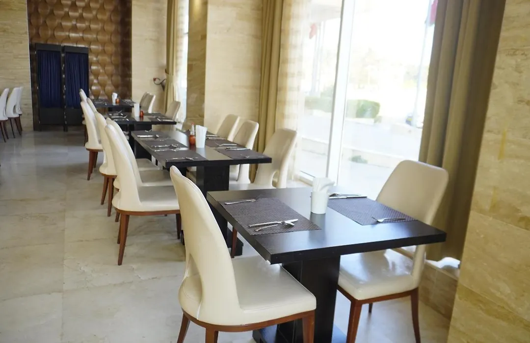 Bristol Hotel Salalah-1