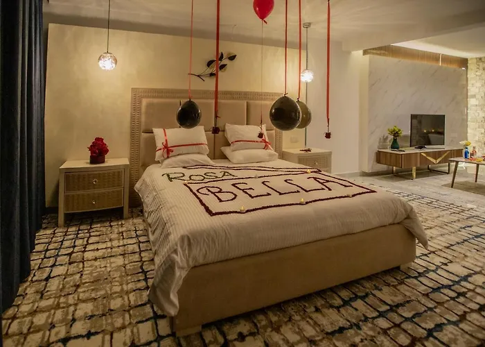 Haustierfreundliches Ferienwohnung Rosa Bella Nizwa