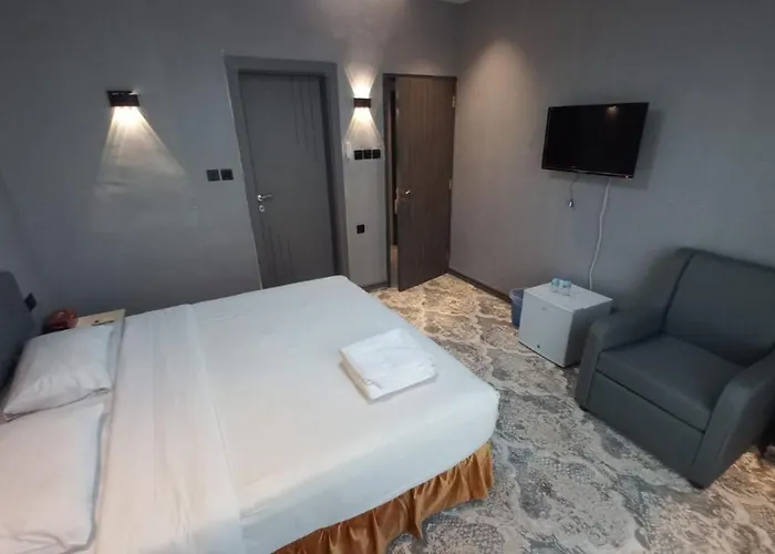 Sur Hotels