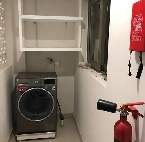 Prime Apartment At Heart Of Muscat With Free Wifi