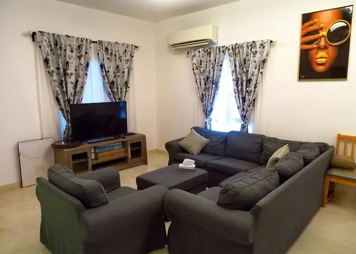 Muscat Seaside House Bed & Breakfast
