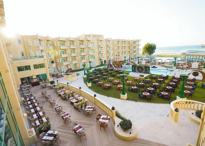 Muscat Hotels With Pool