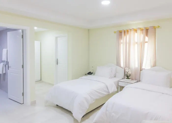 Muscat Cheap Hotels near Suzhou Airport (SZV)